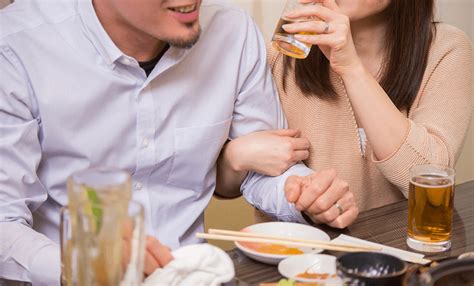 既婚 者 同士 飲み に 行く|既婚者と二人で飲みに行くのはデート？誘われた食事で注意すべ .